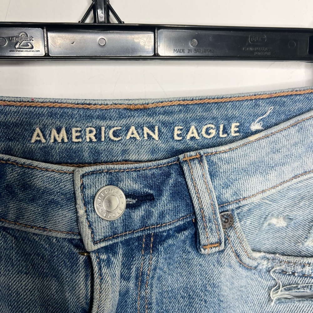 American Eagle Ripped Mom Shorts Size 000 - Picture 3 of 6